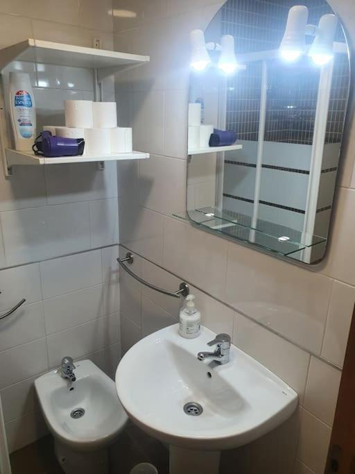 4F, Aire Acondic, 80M2, 2 Dormitorios, 4 Huespedes, Wifi Gratis La Línea de la Concepción Exterior foto